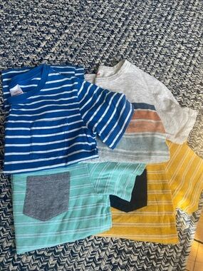 Bundle of 4 boys tees size 8/10